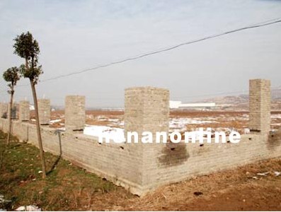 方城县一乡镇违法圈地 村干部违规使用征地款